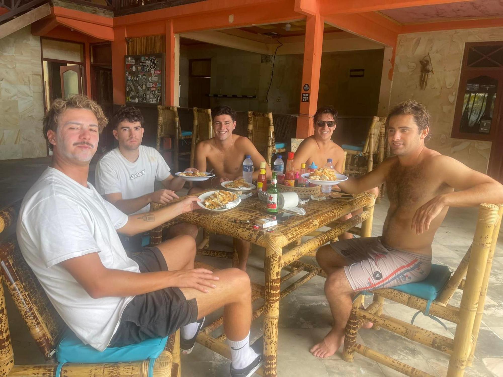 Supersuck Hotel Maluk المظهر الخارجي الصورة